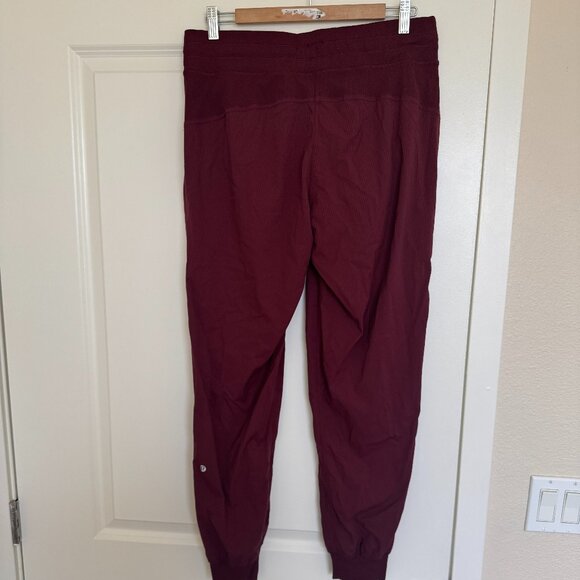 Lulu Lemon Dance Studio Mid-Rise Jogger - Picture 3 of 6